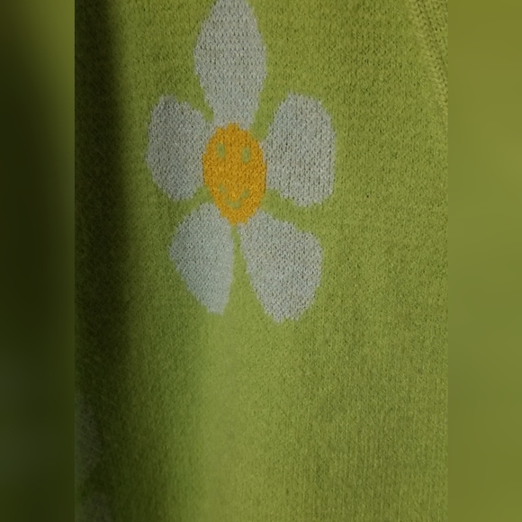 Forever21 plus sweater - Picture 7 of 8